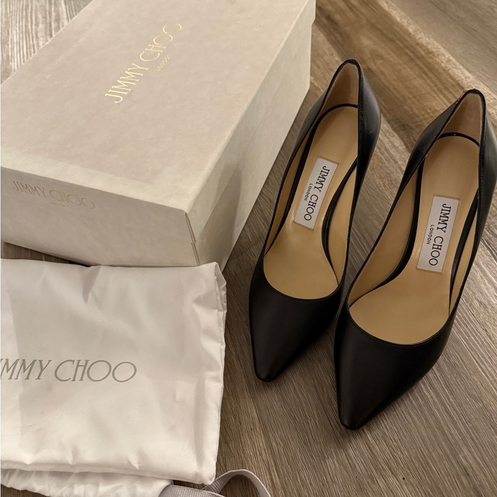 Jimmy Choo Black Heels Classic Pointed-Toe Pumps